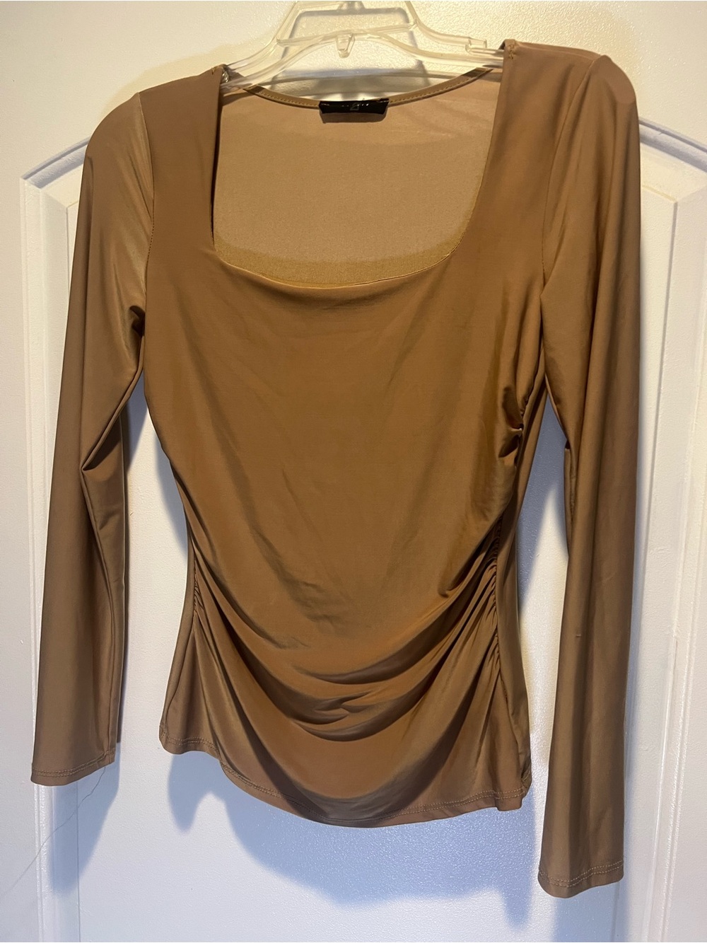 Women’s Square-Neck Long Sleeve Top in Brown with Side Ruching